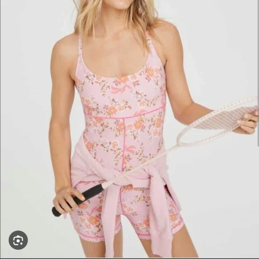 Aerie Offline Real Me 3'' Floral shortie & bodysuit xs pink